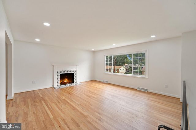 6212 THORNWOOD DR, Alexandria, VA 22310