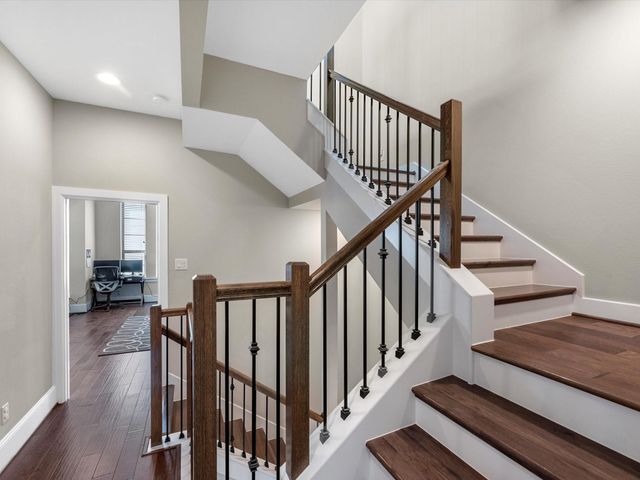 5467 Larkin Street, Houston, TX 77007