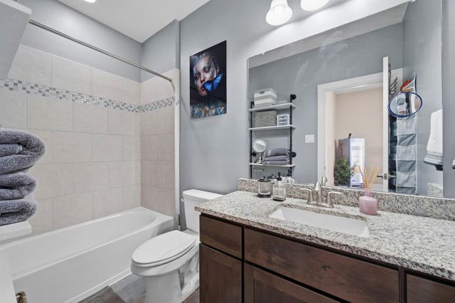 5467 Larkin Street, Houston, TX 77007