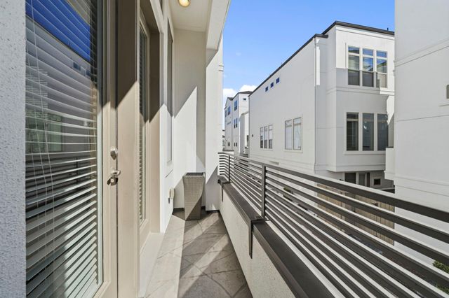 5467 Larkin Street, Houston, TX 77007