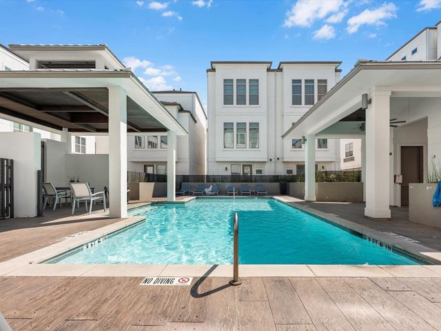 5467 Larkin Street, Houston, TX 77007