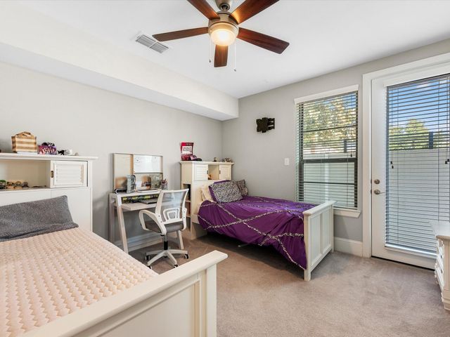 5467 Larkin Street, Houston, TX 77007