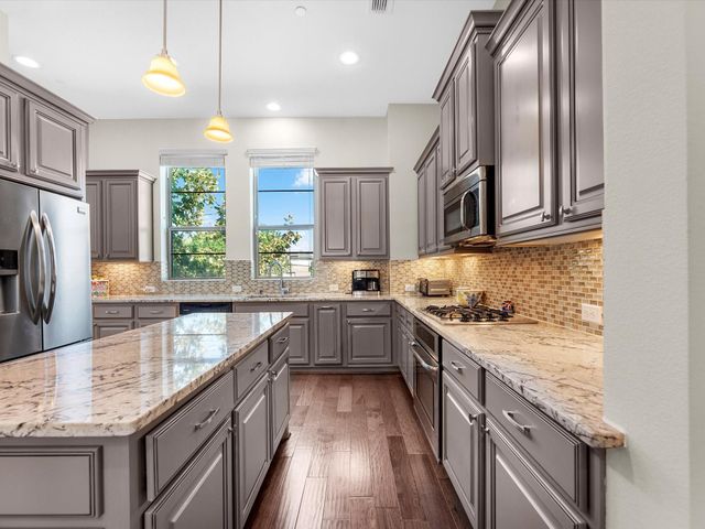 5467 Larkin Street, Houston, TX 77007