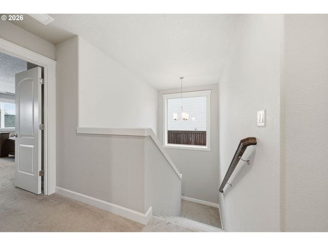 618 E TANOAK Ave, La Center, WA 98629