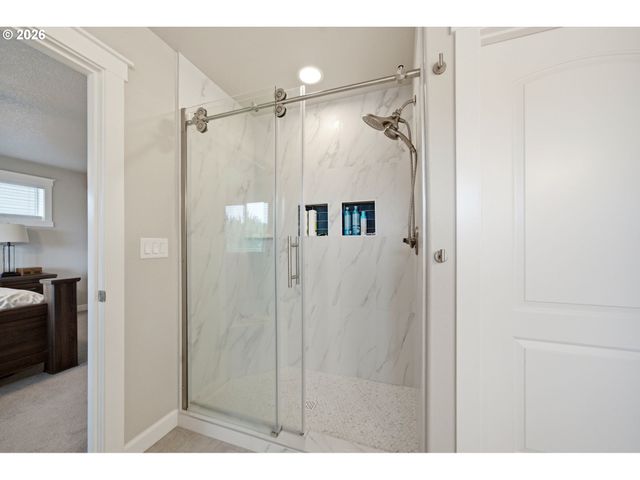 618 E TANOAK Ave, La Center, WA 98629