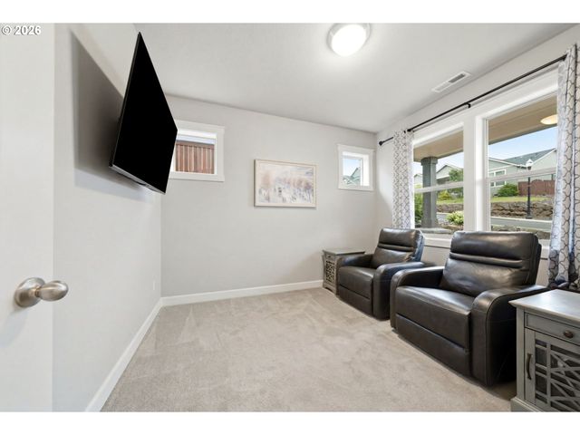 618 E TANOAK Ave, La Center, WA 98629