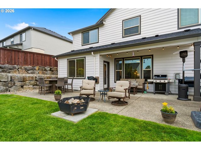 618 E TANOAK Ave, La Center, WA 98629