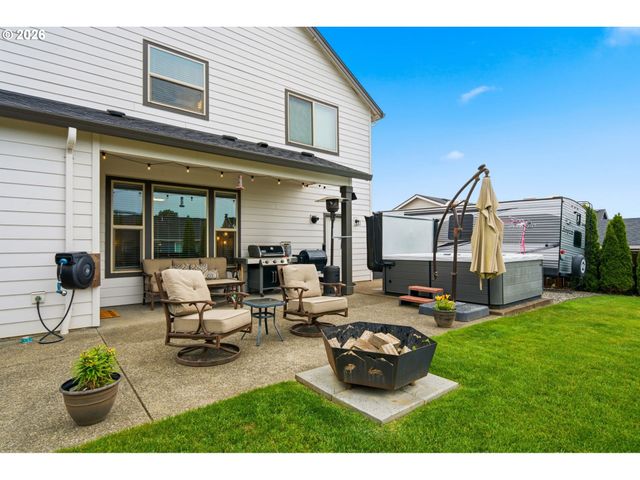 618 E TANOAK Ave, La Center, WA 98629