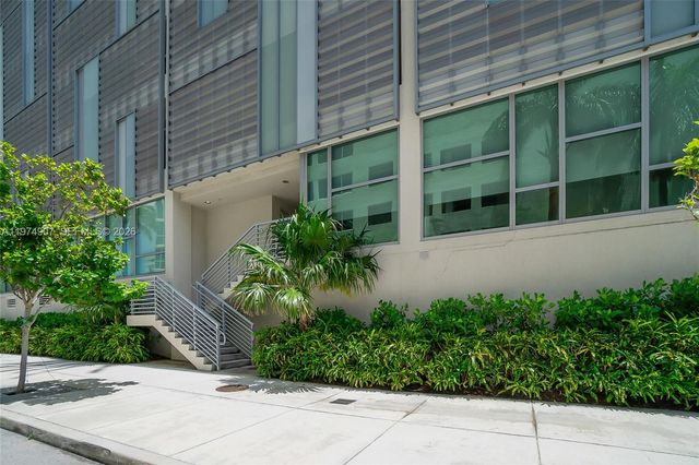 2900 NE 7th Ave TH-103, Miami, FL 33137