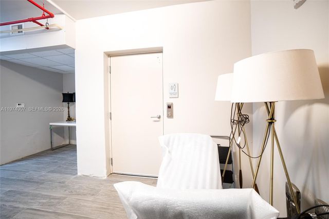 2900 NE 7th Ave TH-103, Miami, FL 33137