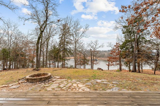 25591 Farm Road 2265, Golden, MO 65658