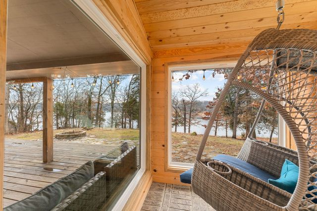 25591 Farm Road 2265, Golden, MO 65658