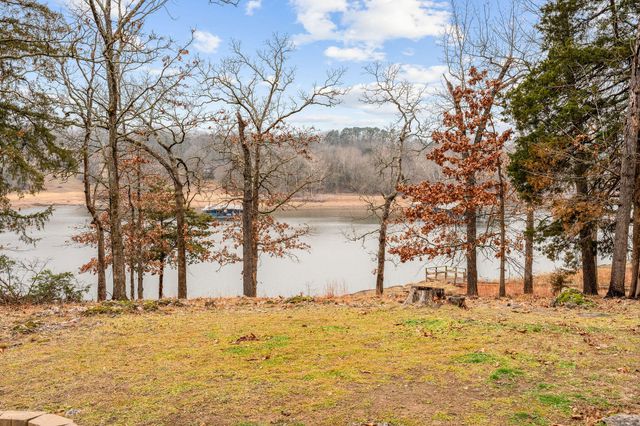 25591 Farm Road 2265, Golden, MO 65658