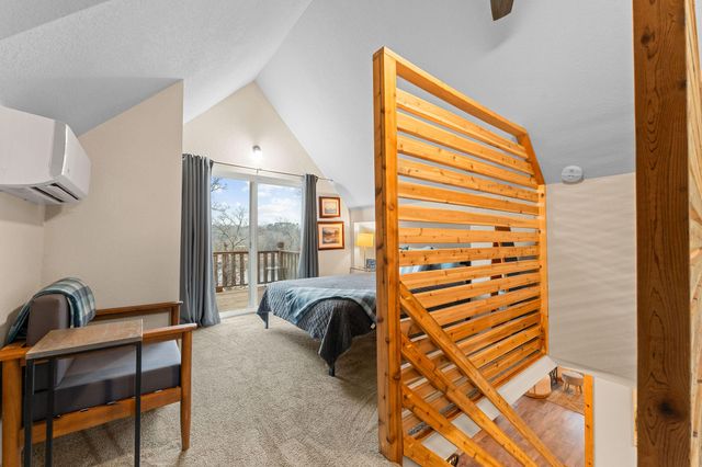 25591 Farm Road 2265, Golden, MO 65658