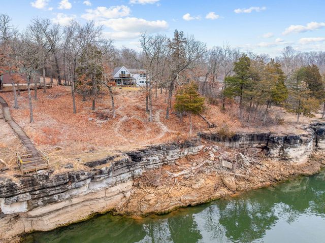 25591 Farm Road 2265, Golden, MO 65658