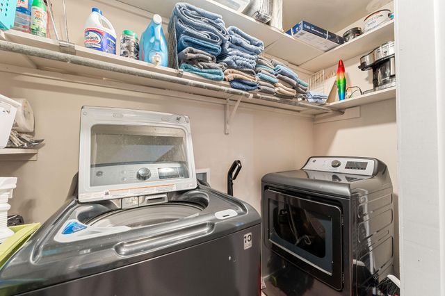 25591 Farm Road 2265, Golden, MO 65658