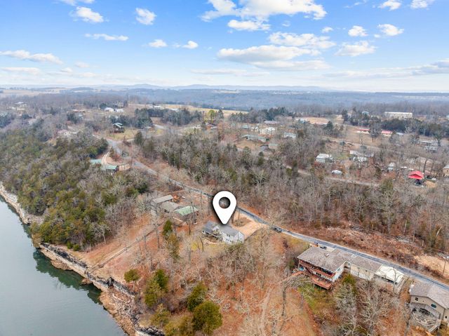 25591 Farm Road 2265, Golden, MO 65658