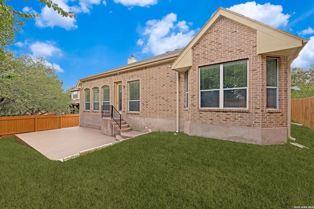 23214 Crest View Way, San Antonio, TX 78261