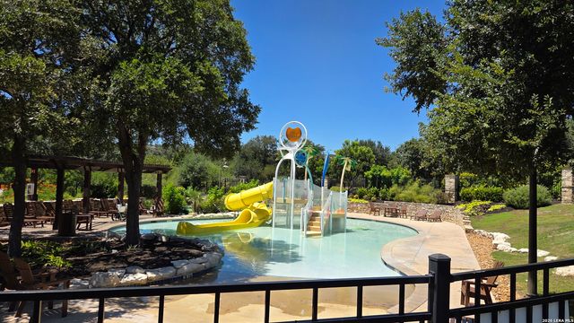 23214 Crest View Way, San Antonio, TX 78261