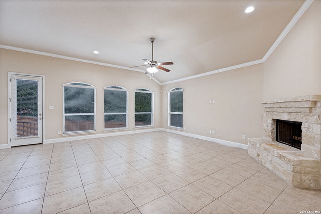 23214 Crest View Way, San Antonio, TX 78261