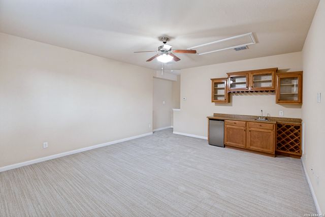 23214 Crest View Way, San Antonio, TX 78261