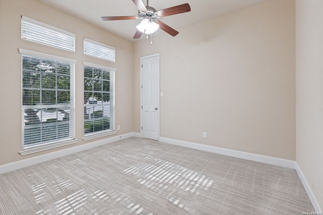 23214 Crest View Way, San Antonio, TX 78261