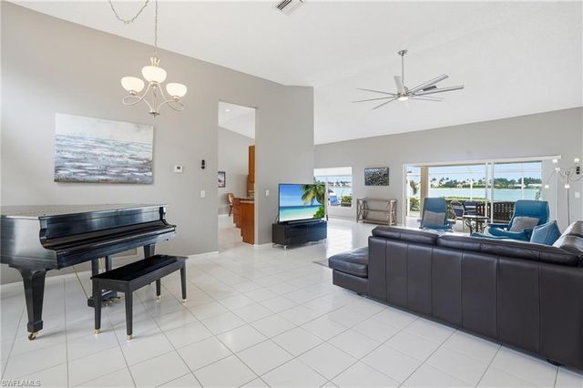 7303 Mill Pond CIR, Naples, FL 34109