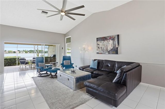 7303 Mill Pond CIR, Naples, FL 34109
