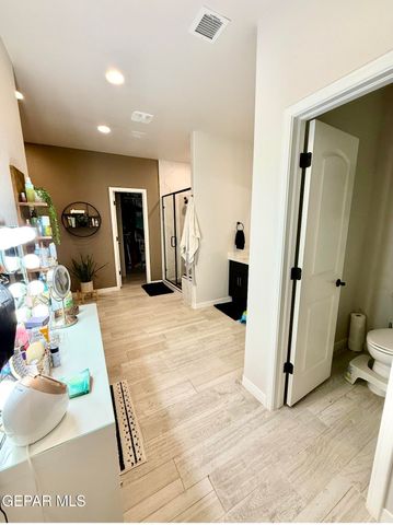 2413 TONY HARPER Street, El Paso, TX 79938