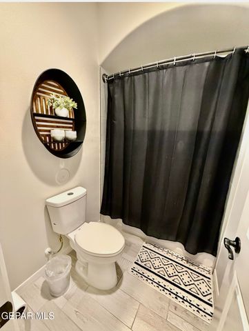 2413 TONY HARPER Street, El Paso, TX 79938