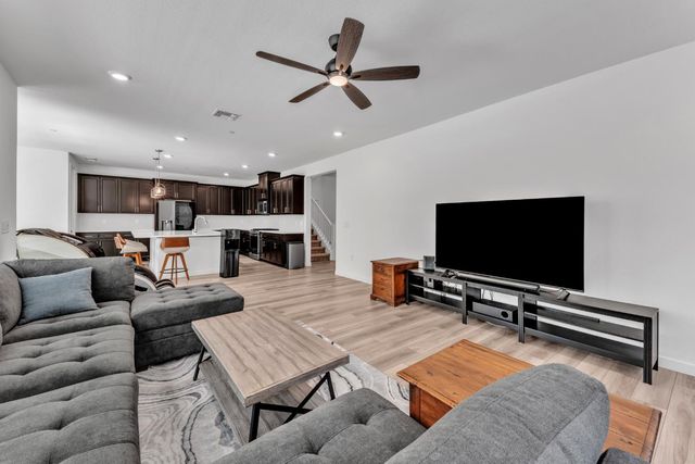 3324 Crooked Bed Way, Folsom, CA 95630