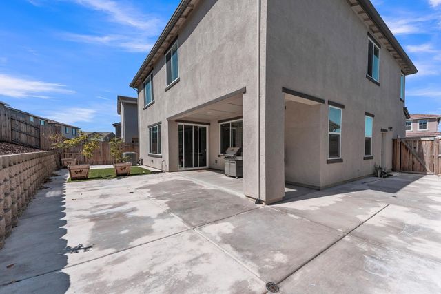 3324 Crooked Bed Way, Folsom, CA 95630