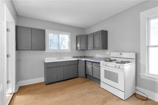 132 Royal Avenue, Buffalo, NY 14207