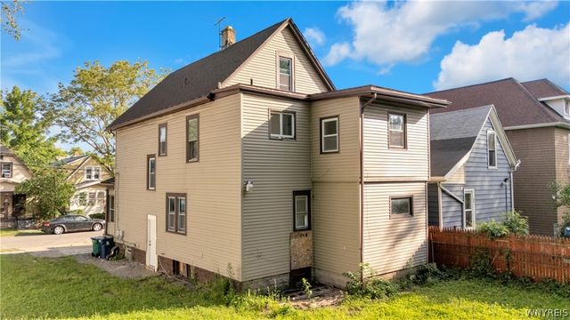 132 Royal Avenue, Buffalo, NY 14207