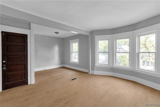 132 Royal Avenue, Buffalo, NY 14207