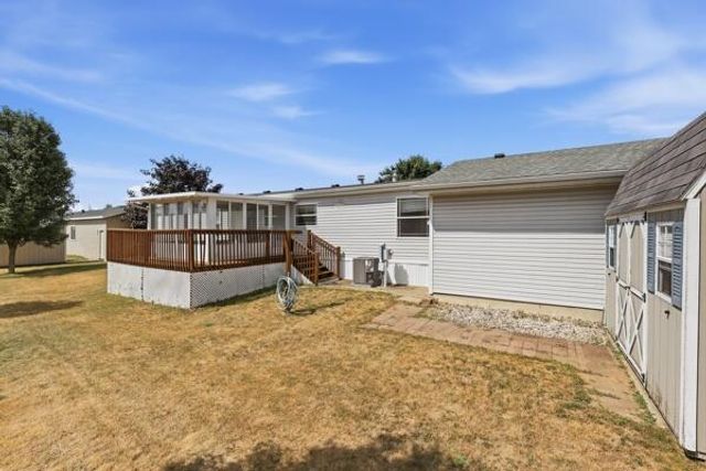 13686 Snapdragon Lane, Cedar Springs, MI 49319