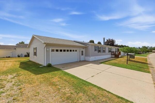 13686 Snapdragon Lane, Cedar Springs, MI 49319