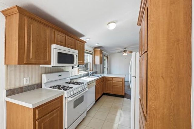 13686 Snapdragon Lane, Cedar Springs, MI 49319