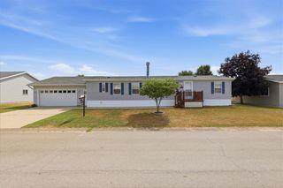 13686 Snapdragon Lane, Cedar Springs, MI 49319