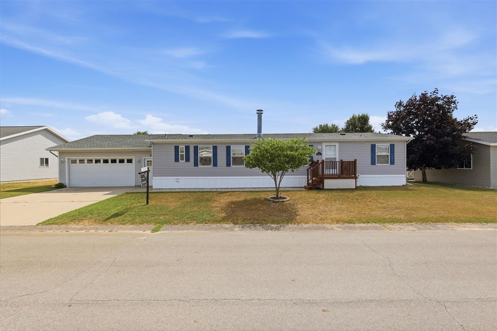 13686 Snapdragon Lane, Cedar Springs, MI 49319