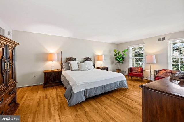 3705 TEMPLETON PL, Alexandria, VA 22304