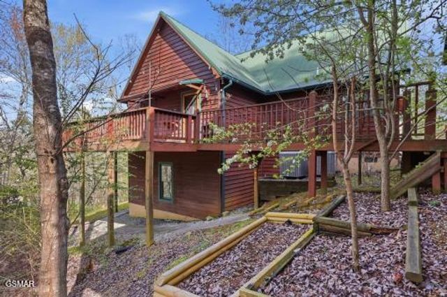 4120 Burning Tree Lane, Sevierville, TN 37862