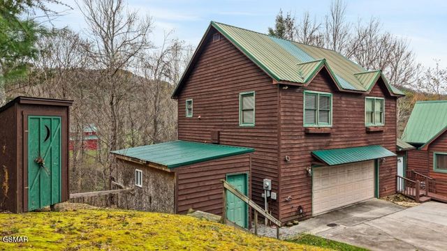 4120 Burning Tree Lane, Sevierville, TN 37862