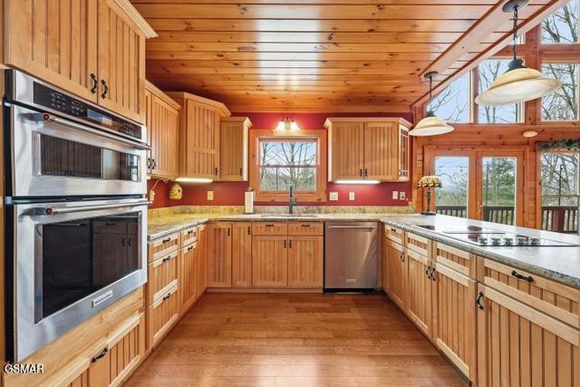 4120 Burning Tree Lane, Sevierville, TN 37862