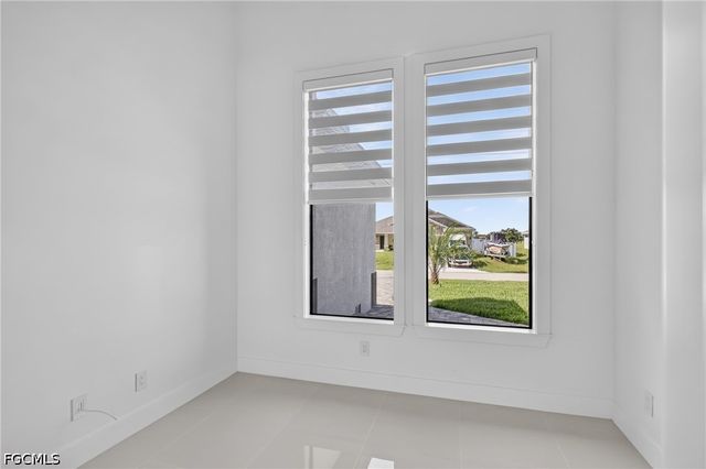 3309 NW 17th LN, Cape Coral, FL 33993