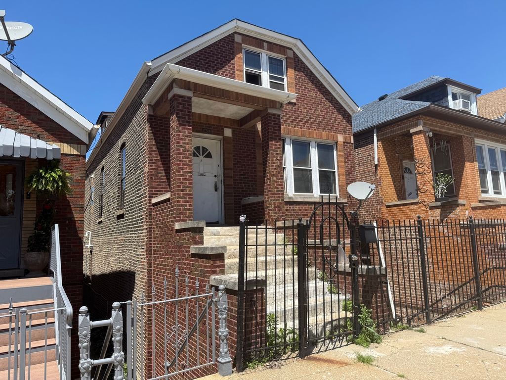 2332 W 24th Place, Chicago, IL 60608