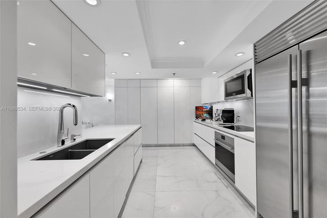 10175 Collins Ave 806, Bal Harbour, FL 33154