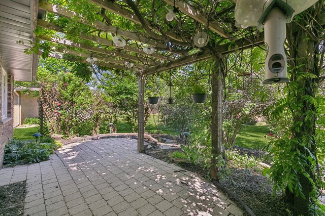 726 E 194th Street, Glenwood, IL 60425