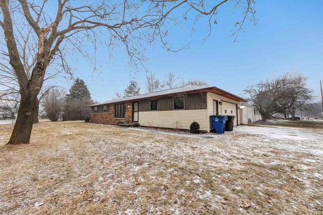 2880 LUMBER LANE, Green Bay, WI 54313