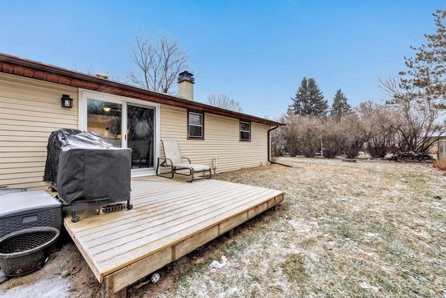 2880 LUMBER LANE, Green Bay, WI 54313